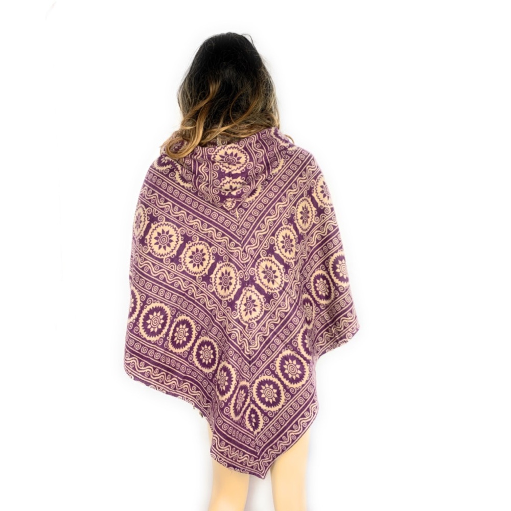 Hooded Woolen Poncho - Picture 2 of 9